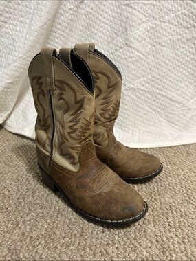 4 for $25!  Dan Post Classic Brown Two-Tone Western Cowboy Boots